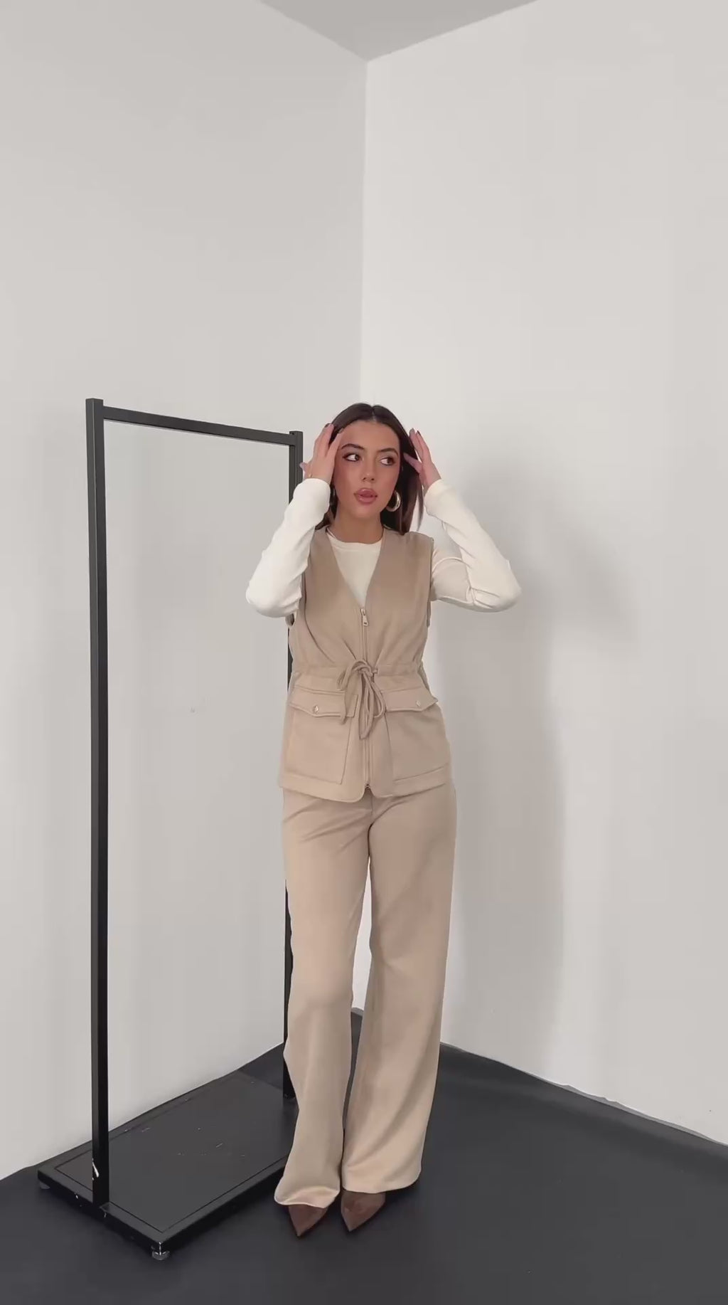 Beige Soft-Touch Two-Piece Set – Vest & Wide-Leg Pants