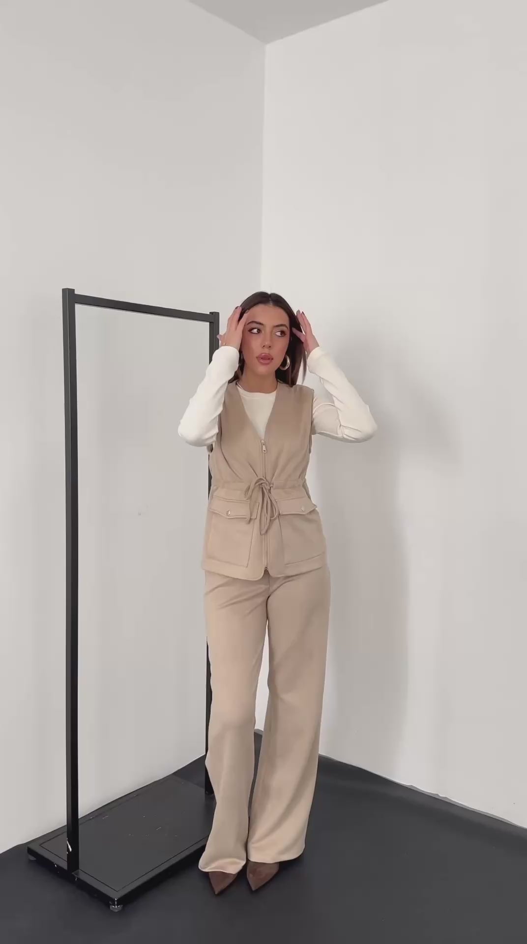 Beige Soft-Touch Two-Piece Set – Vest & Wide-Leg Pants