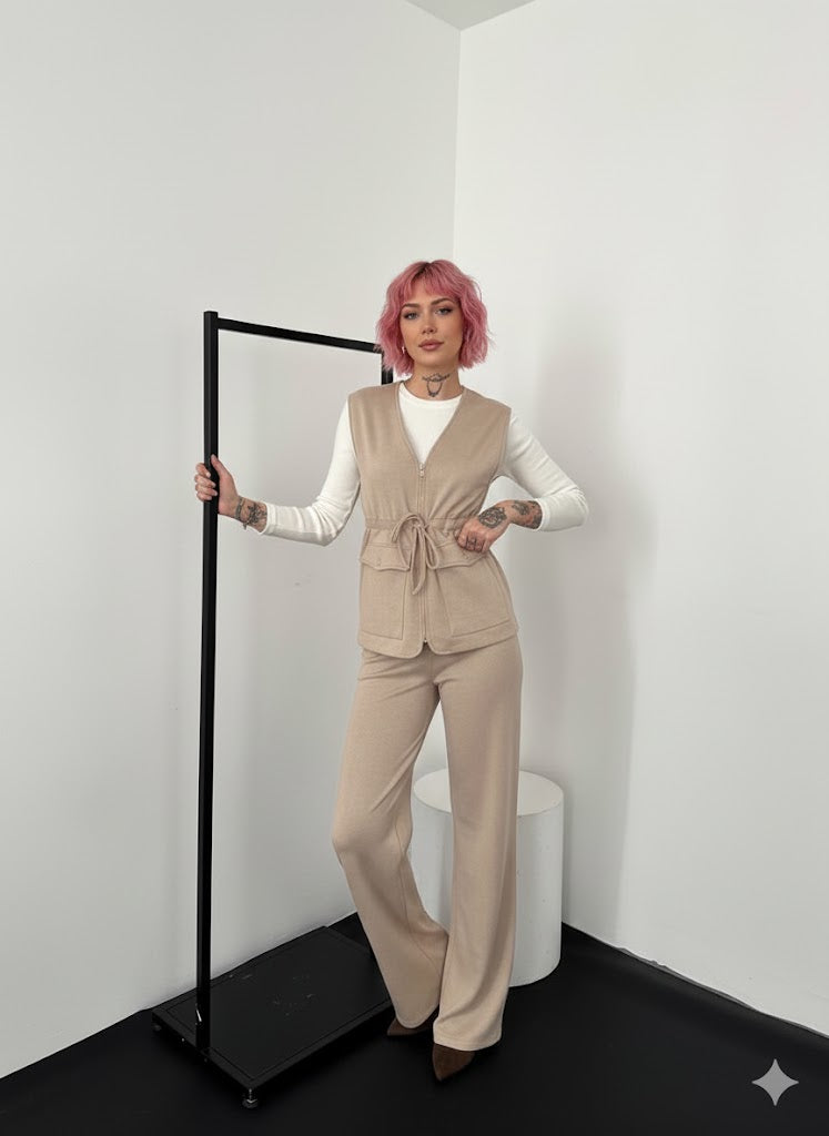 Beige Soft-Touch Two-Piece Set – Vest & Wide-Leg Pants